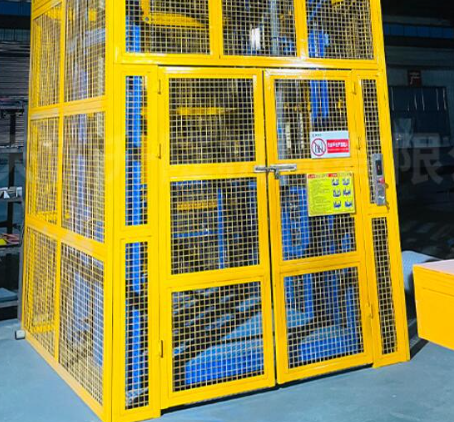 上饶货梯可以安装在室外吗